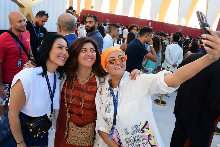 إعلان جوائز