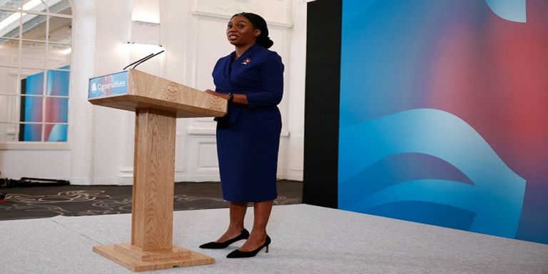 كيمي بادينوك زعيمة حزب المحافظين الجديدة في بريطانيا