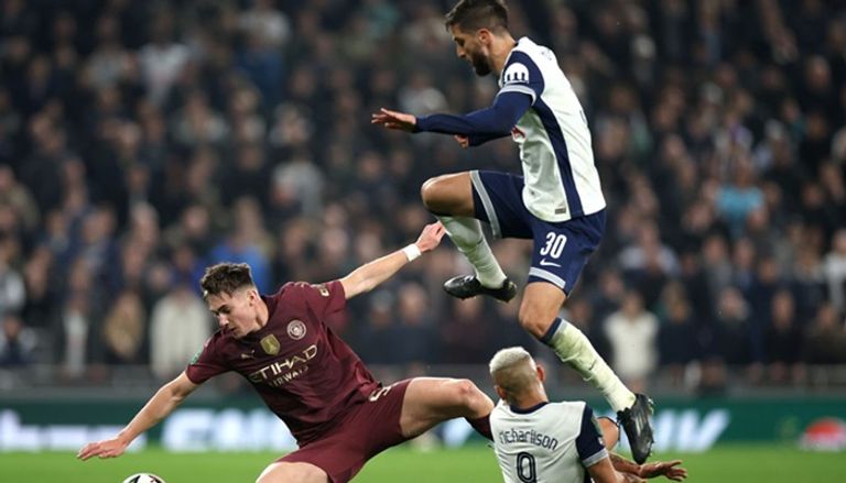 مانشستر سيتي وتوتنهام هوتسبير