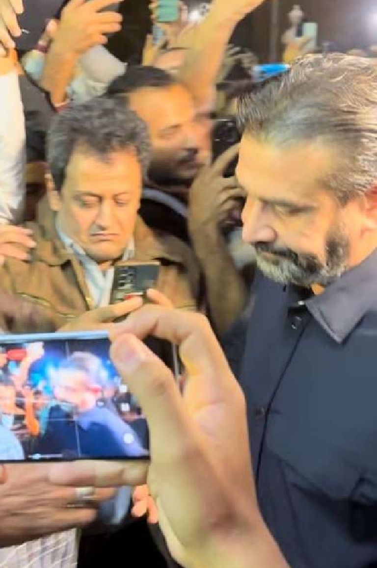 نجوم الفن والسياسة في عزاء مصطفى فهمي