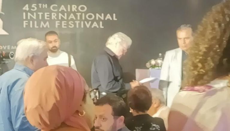 حسين فهمي في مؤتمر مهرجان القاهرة السينمائي