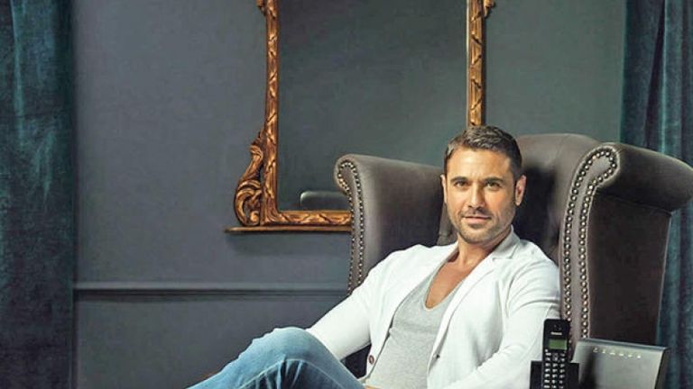 الفنان أحمد عز 