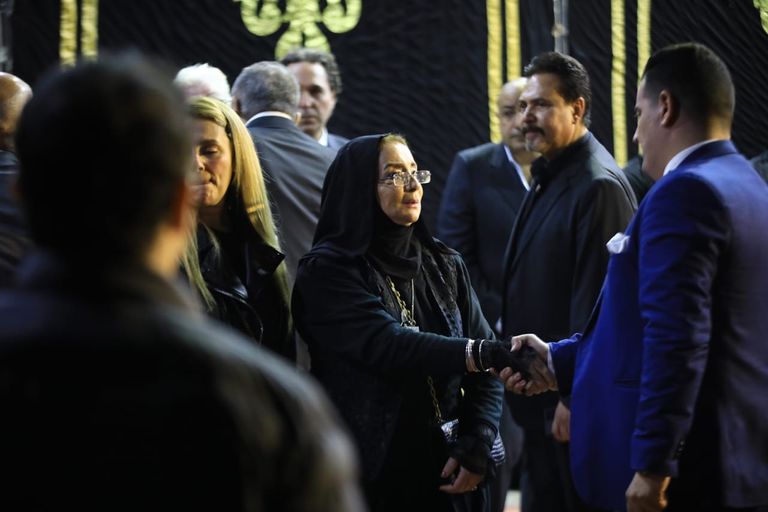 نجوم الفن والسياسة في عزاء مصطفى فهمي