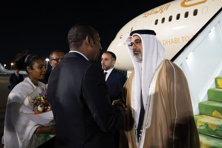 الشيخ خالد بن محمد بن زايد آل نهيان والدكتور آبي أحمد رئيس وزراء إثيوبيا