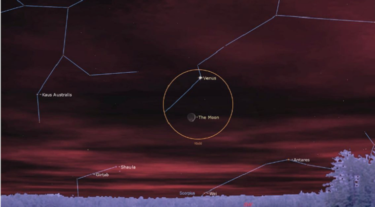مشهد سابق لظهور كوكب الزهرة بجوار هلال القمر