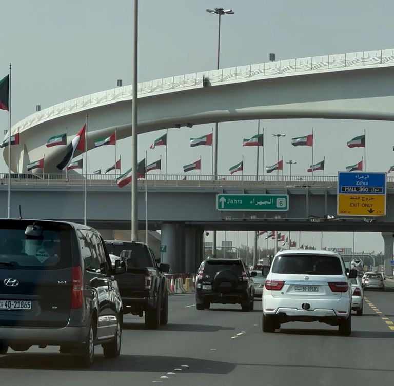 الدكتور مطر حامد النيادي سفير دولة الإمارات لدى الكويت
