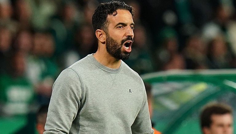 روبن أموريم رود فان نيستلروي مدرب مانشستر يونايتد المؤقت