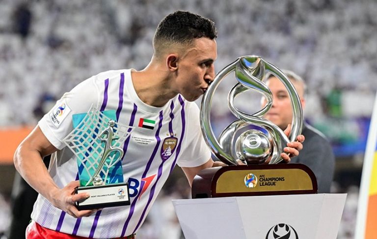 سفيان رحيمي أشرف حكيمي وسفيان رحيمي