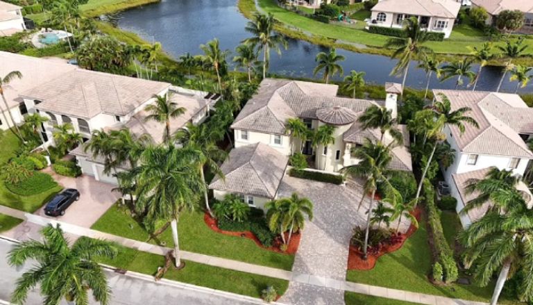 تفاصيل عرض قصر ليام باين للإيجار تفاصيل عرض قصر ليام باين للإيجار