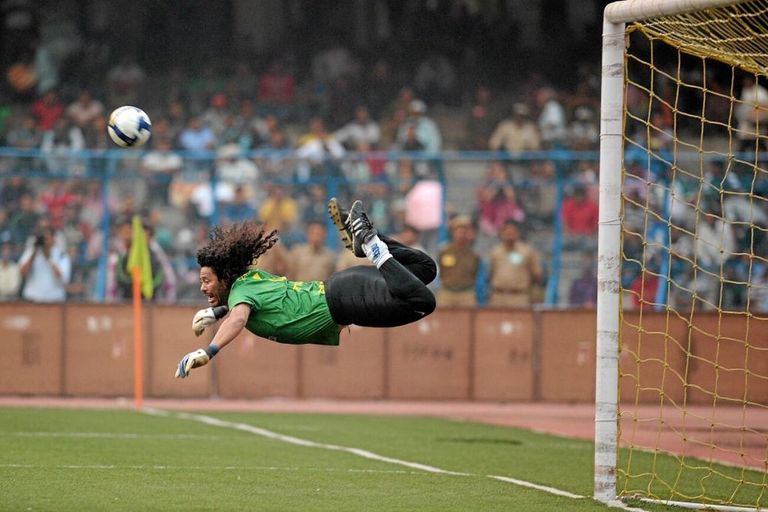 رينيه هيغيتا وسام بن يدر