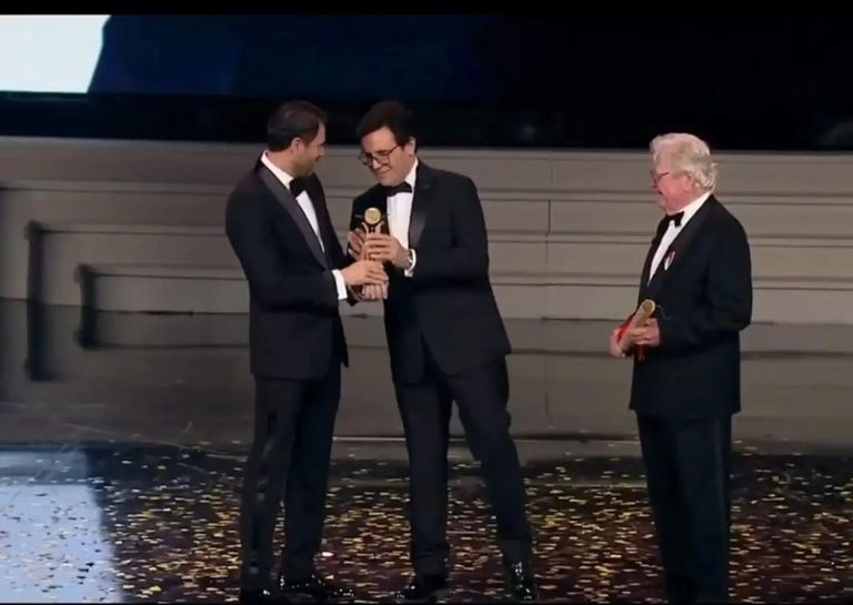 أحمد عز لحظة التكريم