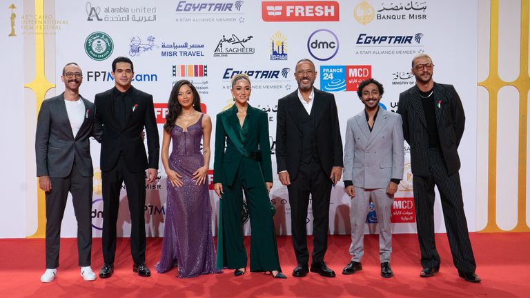 فريق عمل «مين يصدق»