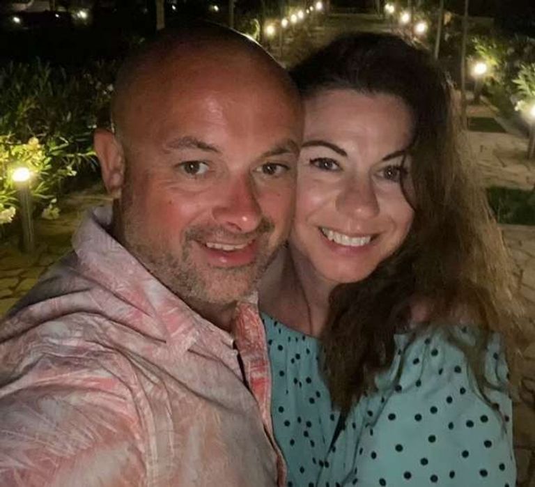 السيدة البريطانية مع أسرتها