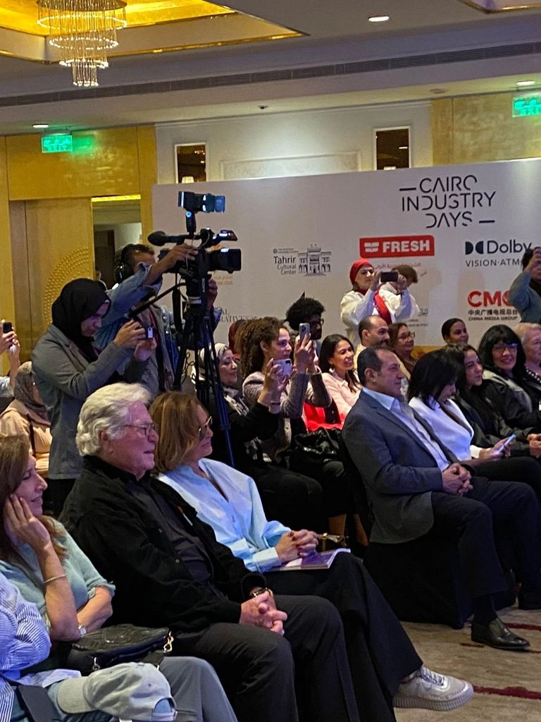 حفل توقيع كتاب ميرفت أبوعوف