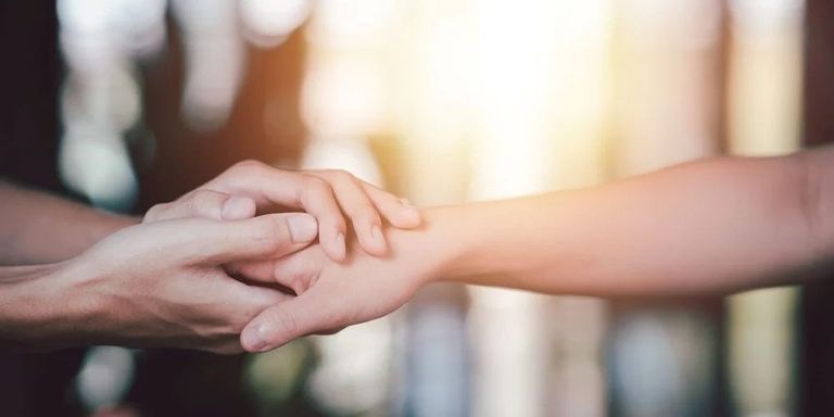 المساعدة في العمل من عوامل الجاذبية