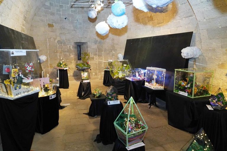 معرض الفن البيئي "الدردشة مع الكوكب"  معرض الفن البيئي «الدردشة مع الكوكب»