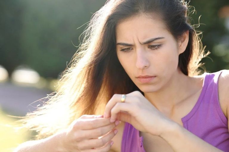 5 طرق للتعامل مع القلق بعد الانفصال