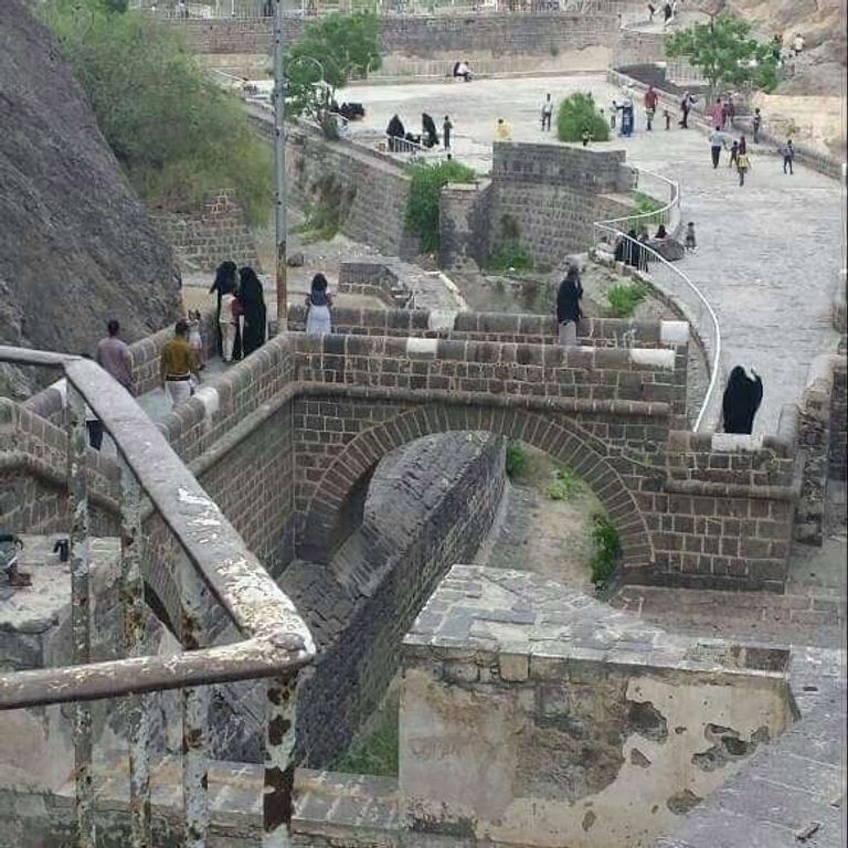 أحد معالم عدن القديمة