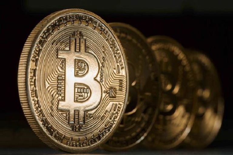 العملات الرقمية العملات الرقمية - أرشيفية