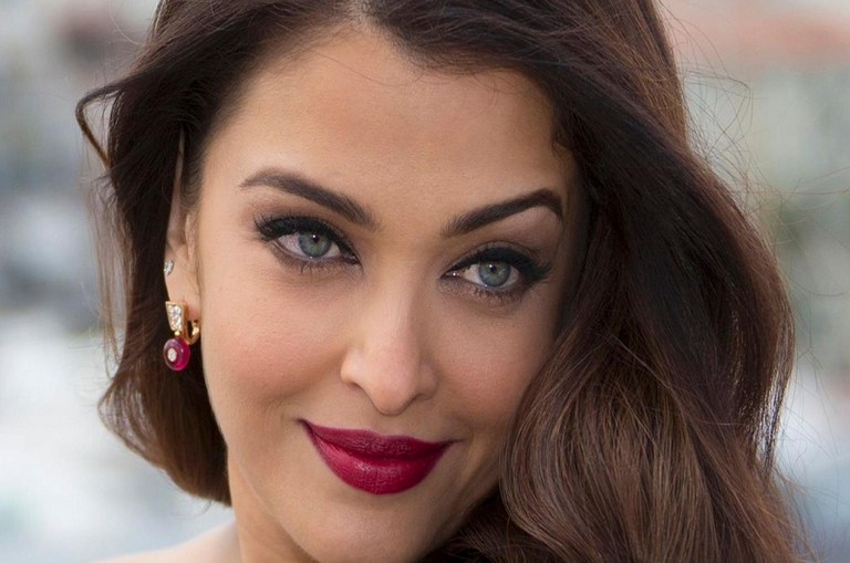 نجمة بوليود والسينما العالمية آيشواريا راي