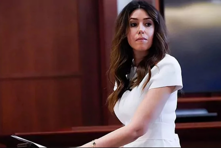 جوني ديب وكاميل فاسكيز