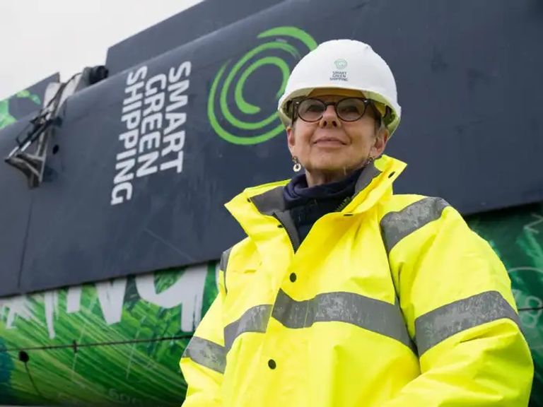 ديان جيلبين ديريا باران