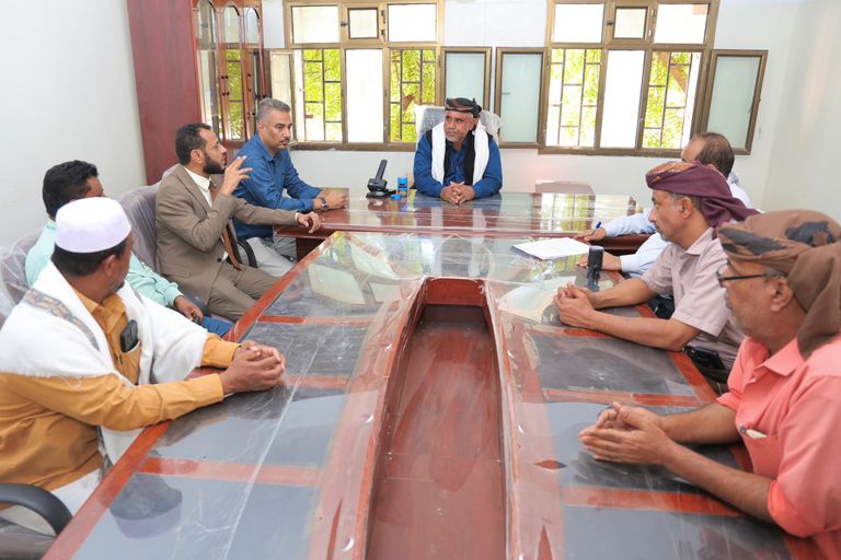 تدشين مشروعات بتمويل إماراتي في اليمن