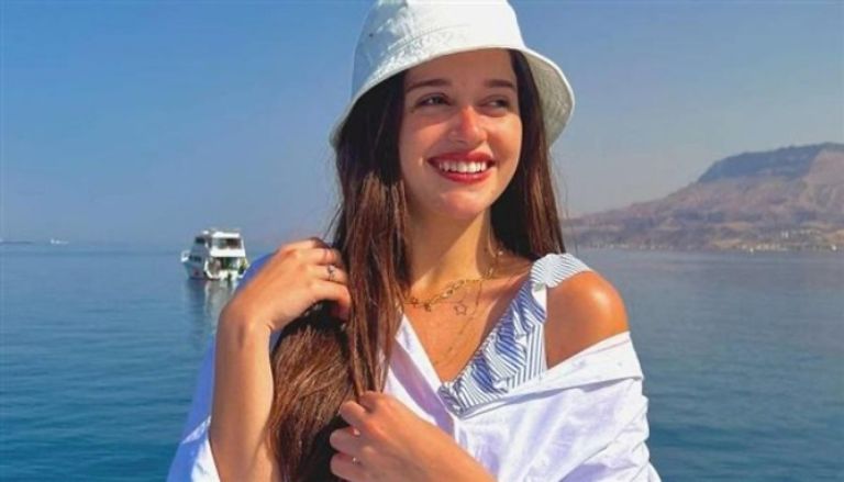 نور إيهاب نور إيهاب