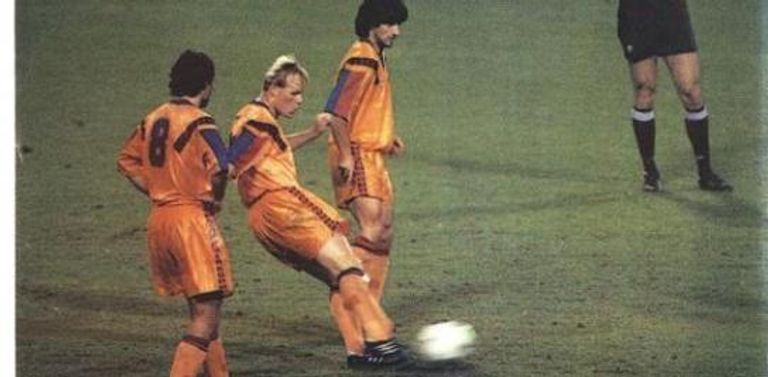 رونالد كومان أندريس إنييستا