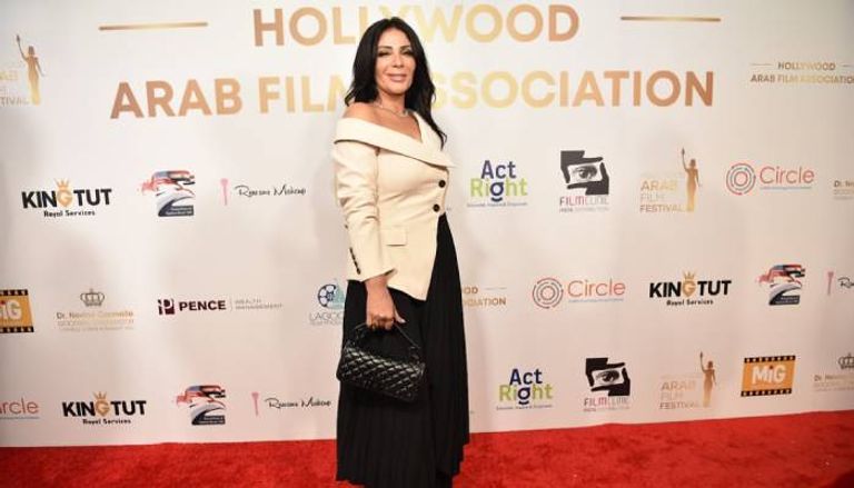 منى زكي في هوليوود فيلم