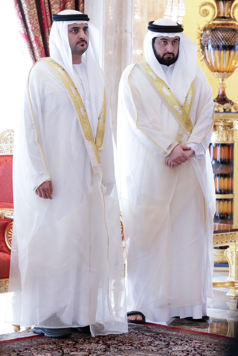 الشيخ محمد بن راشد يكرم أبناء دولة الإمارات المتميزين في قطاع الفضاء