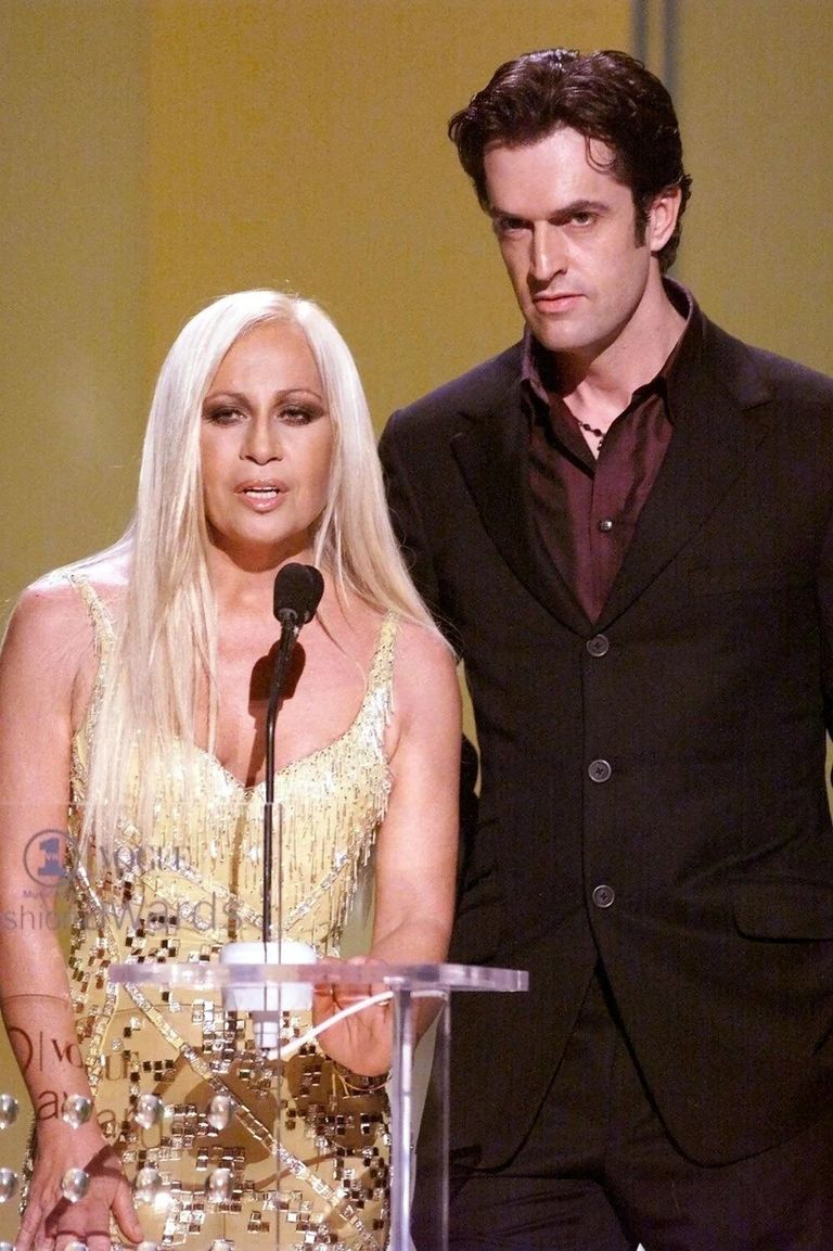 الإيطالية الشهيرة دوناتيلا فيرساتشي