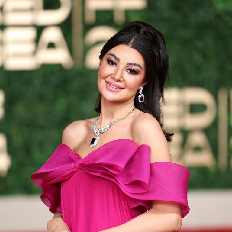 السجادة الحمراء لفيلم "من وراء الموج"