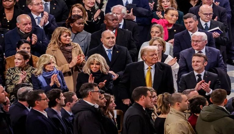 ترامب وماكرون وزيلنيسكي