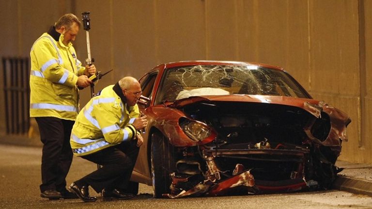 سيارة كريستيانو رونالدو طائرة مانشستر يونايتد