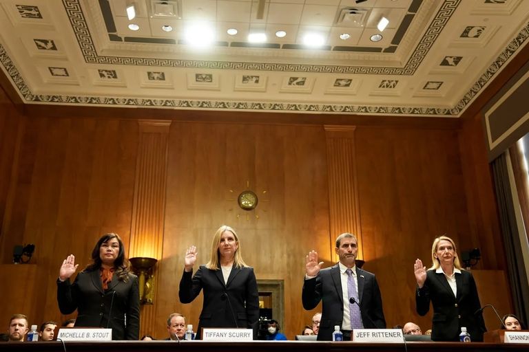 الرقائق يستخدمها الجيش الروسي في صناعة الأسلحة