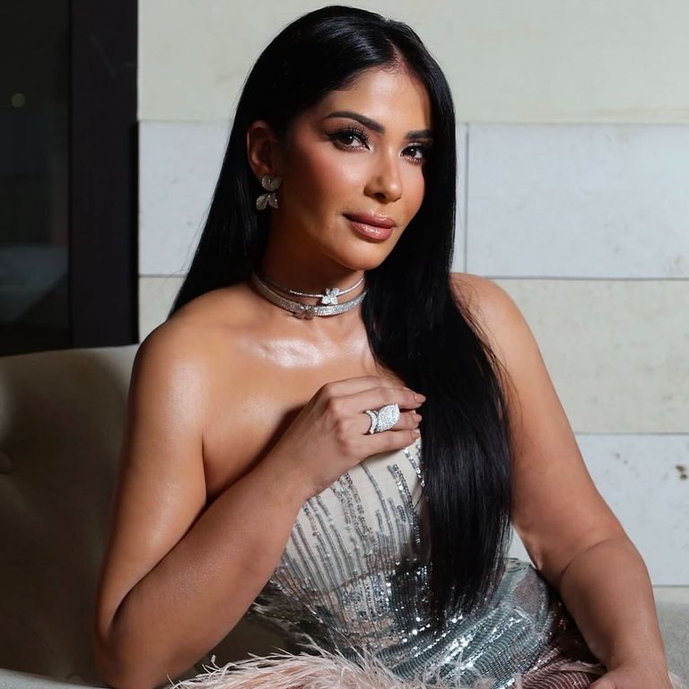 الفنانة جميلة عوض