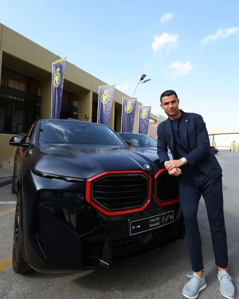 سيارة رونالدو الجديدة كريستيانو رونالدو