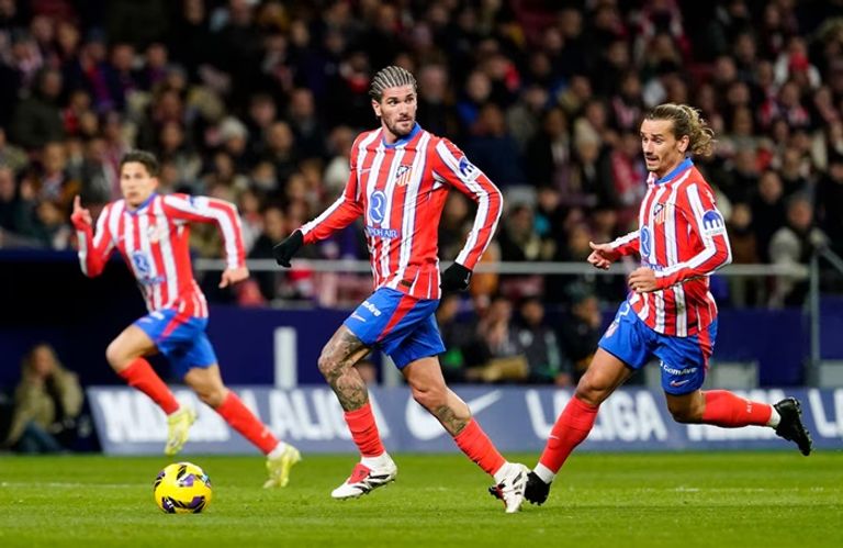 أتلتيكو مدريد ريال مدريد وبرشلونة