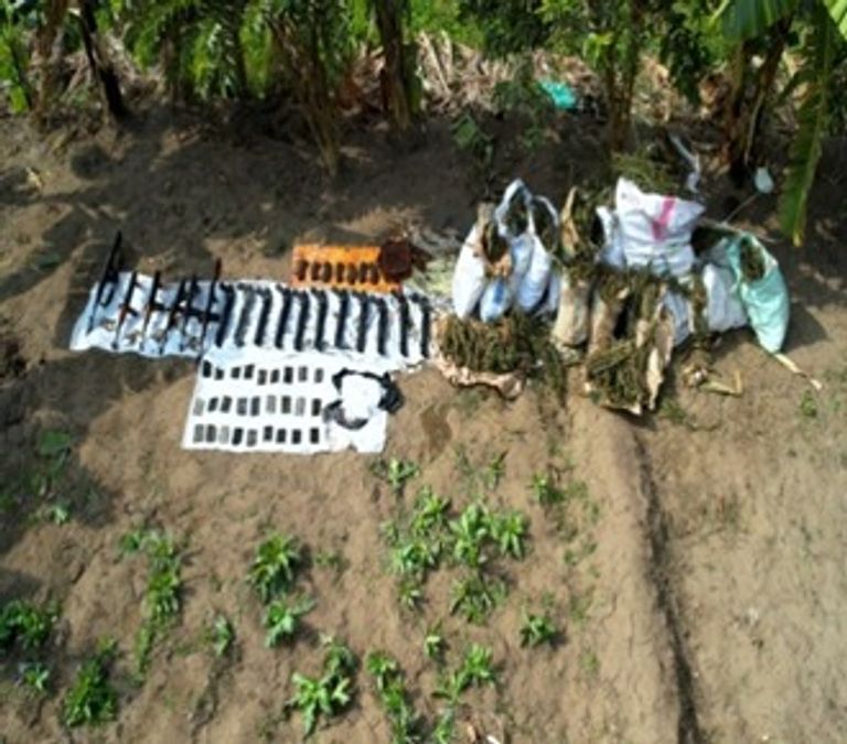 ضبط تجار للمخدرات والأسلحة بمصر