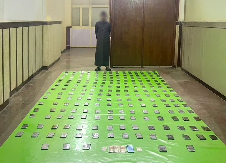 ضبط تجار للمخدرات والأسلحة بمصر