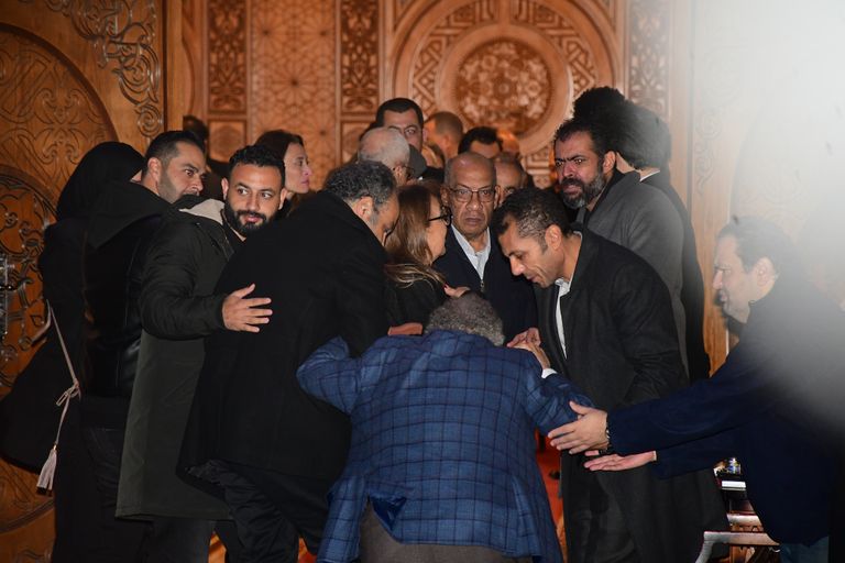 يحيى الفخراني في عزاء نبيل الحلفاوي