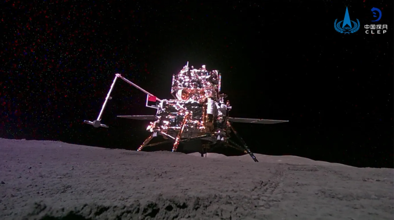 مركبة الفضاء يوروبا كليبر انطلقت إلى قمر جليدي لكوكب المشتري