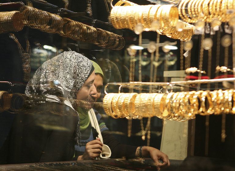 مشغولات ذهبية - أرشيفية