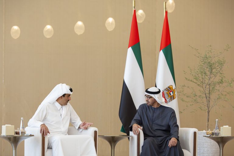 الإمارات تحتفي بيوم قطر الوطني