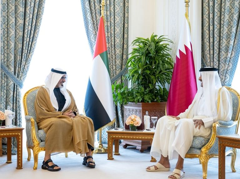 الإمارات تحتفي بيوم قطر الوطني
