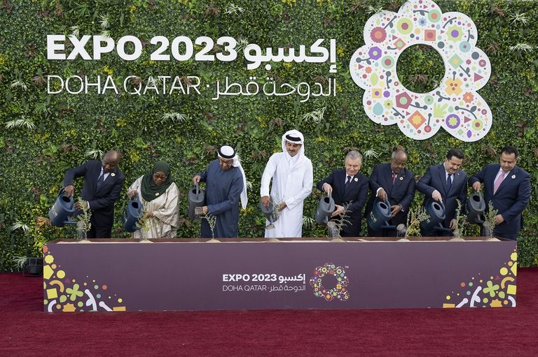 الإمارات تحتفي بيوم قطر الوطني