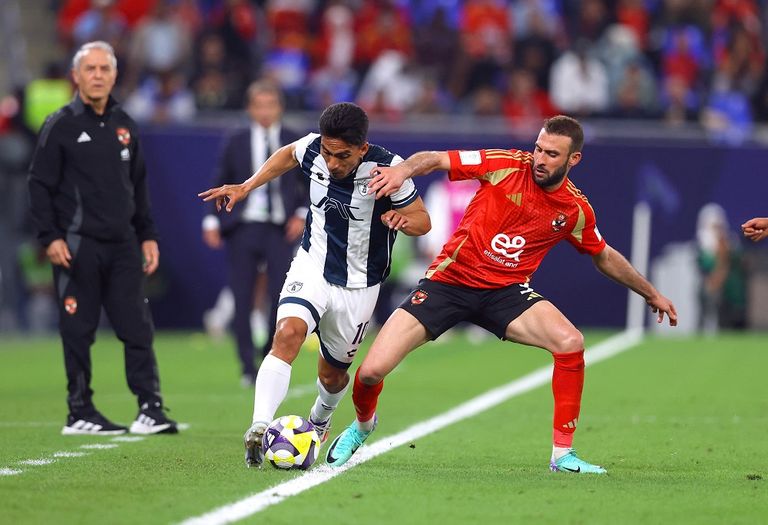 عمر كمال عبدالواحد - الأهلي الأهلي المصري