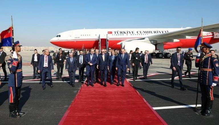 أردوغان يصل القاهرة