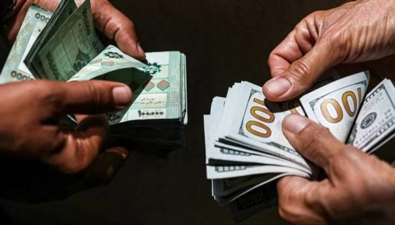 الليرة اللبنانية مقابل الدولار - أرشيفية